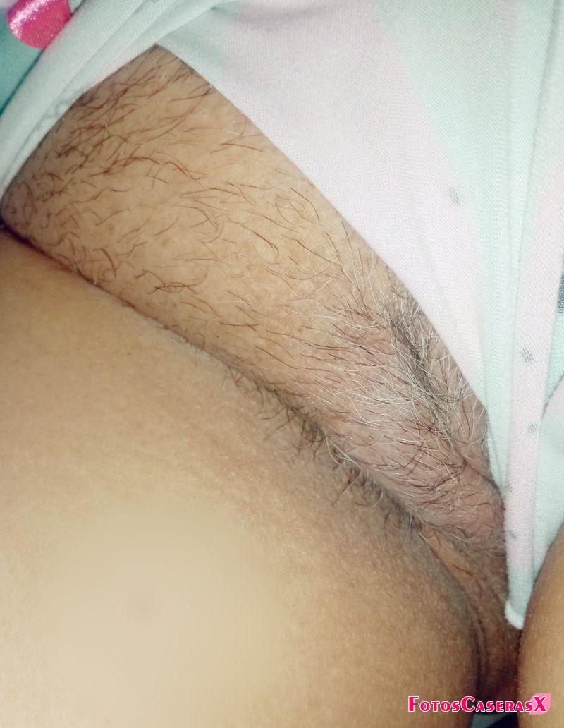 Con mi vagina peluda ay caliente para ser gozada - FotosCaserasX